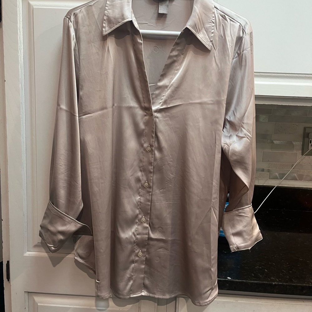 H&M Women's Button Down Shirt - Light Gray